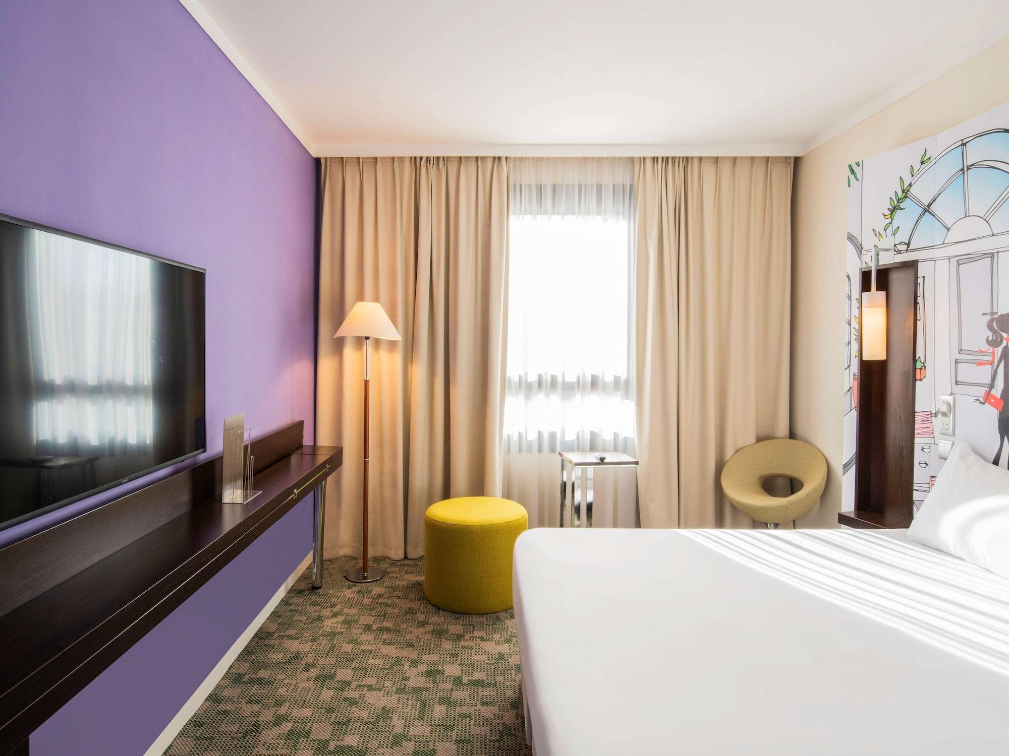 ไอบิส สไตล์ มหาวิหารเอฟรี Hotel Courcouronnes ภายนอก รูปภาพ