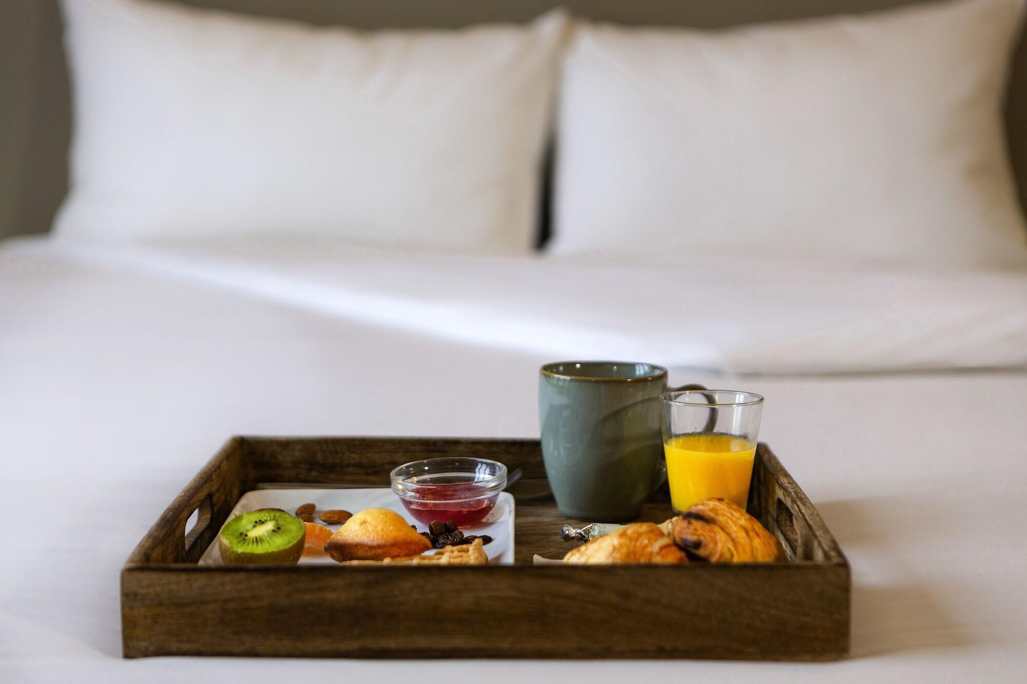 ไอบิส สไตล์ มหาวิหารเอฟรี Hotel Courcouronnes ภายนอก รูปภาพ