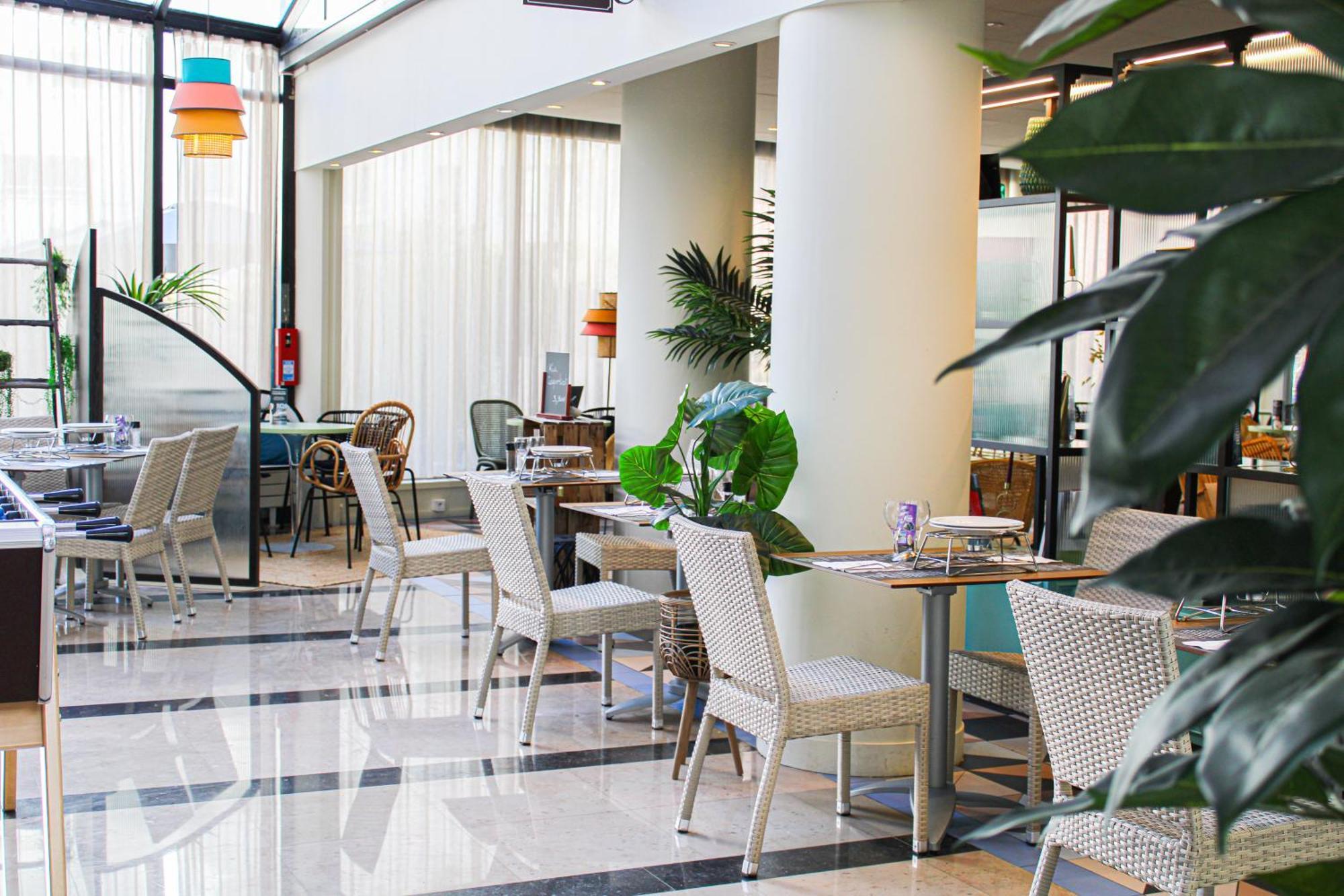 ไอบิส สไตล์ มหาวิหารเอฟรี Hotel Courcouronnes ภายนอก รูปภาพ